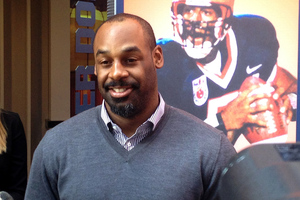 After his SU career, McNabb enjoyed a successful NFL career.