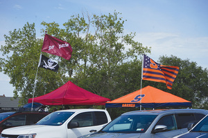 Colgate fans took over the Skytop Parking Lot to tailgate before facing Syracuse for the first time since 2016, bringing with them cornhole, burgers and unwavering love of the Raiders.