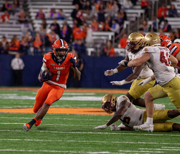 With unmatched toughness, LeQuint Allen Jr. has become 'the standard' of SU's offense